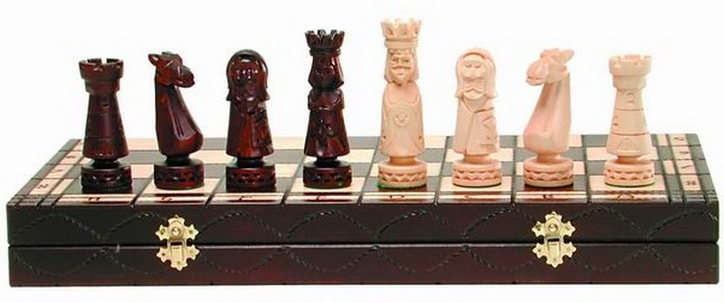 Шахматы Madon Большой Замок малые 800_335